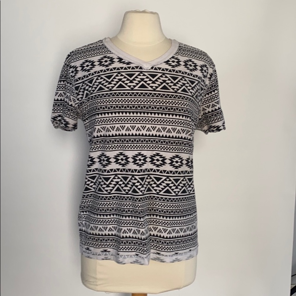 Black and white Aztec print top